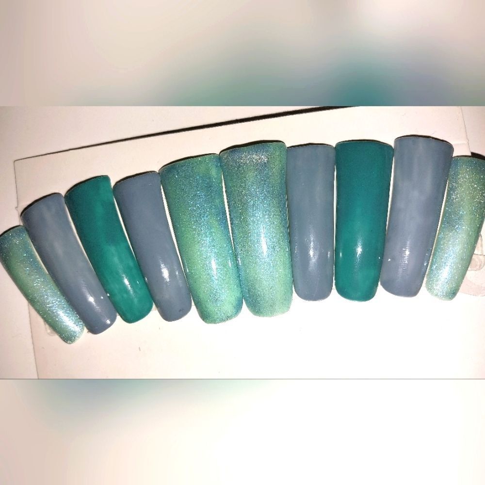 Duck shaped custom 10pc  press on nails for girls and teens - Picture 2 of 5